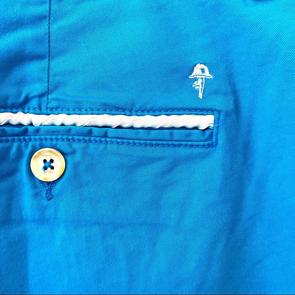 Robert Graham Shorts - Picture 4 of 15